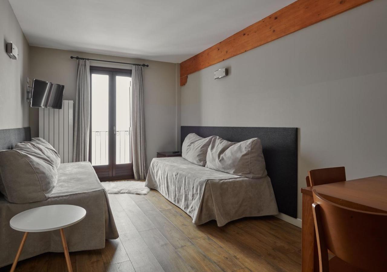 Sallent de Gállego Apartahotel Tres Quinones מראה חיצוני תמונה