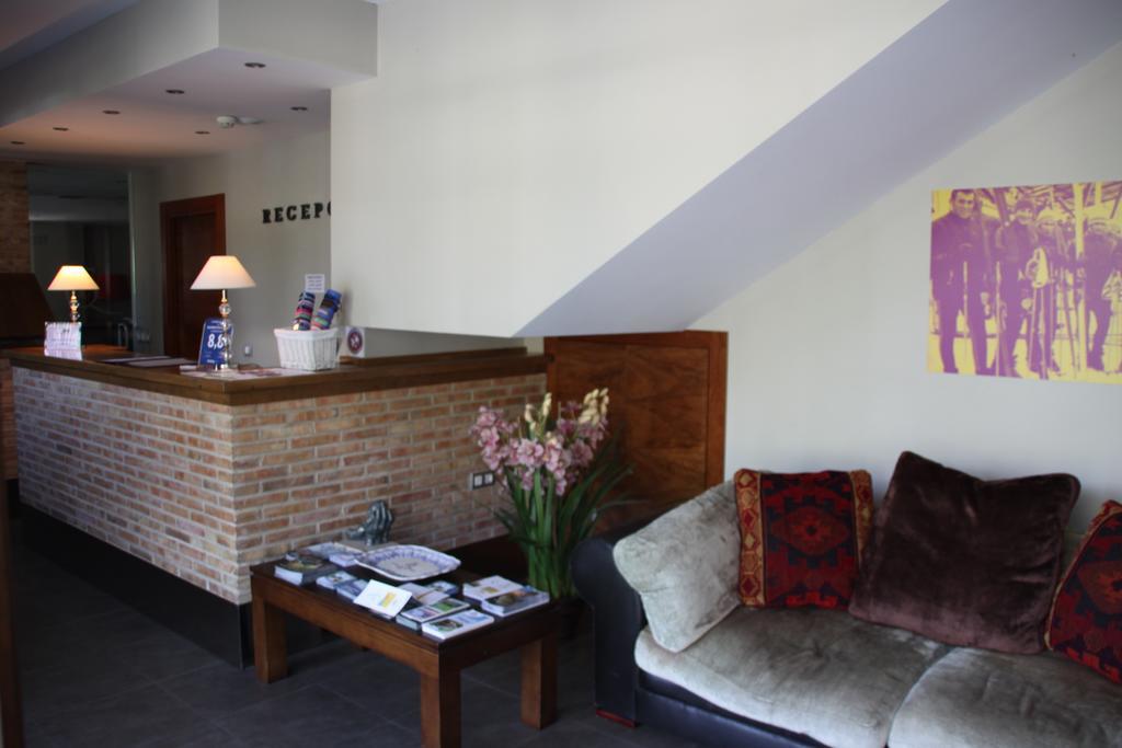 Sallent de Gállego Apartahotel Tres Quinones מראה חיצוני תמונה
